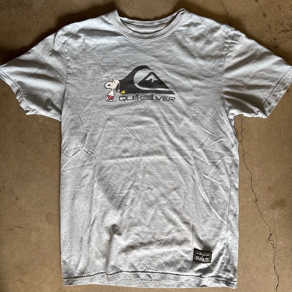 Quicksilver x Peanuts Snoopy tee adult small - Picture 1 of 4